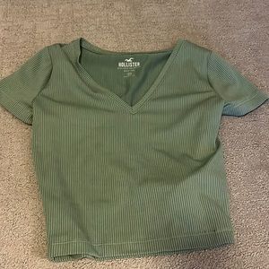 hollister baby tee XS